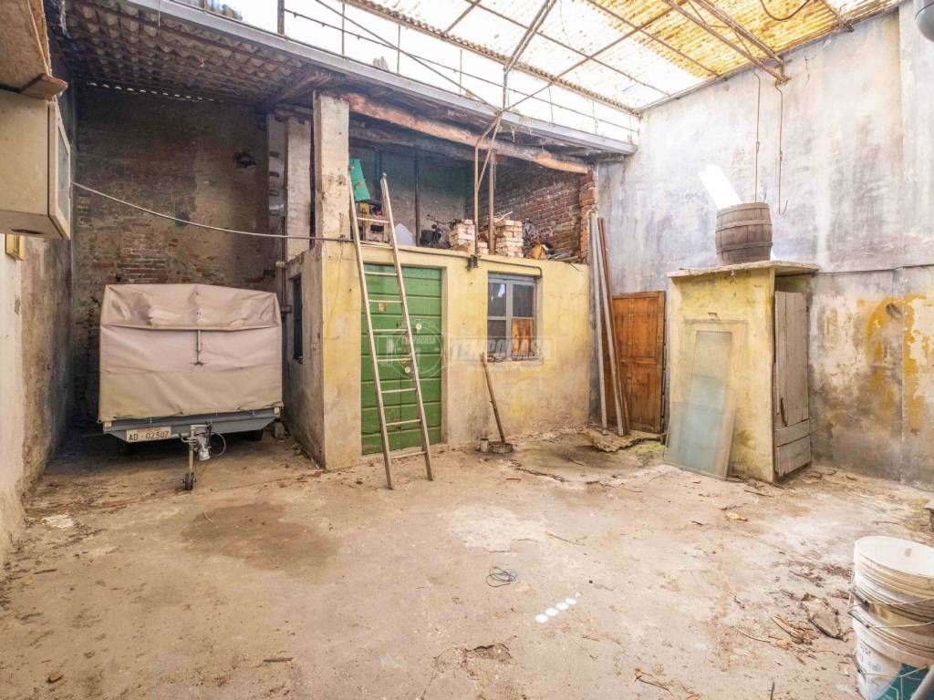 Casa indipendente a Galliate in Viale Leonardo Da Vinci - Foto 5