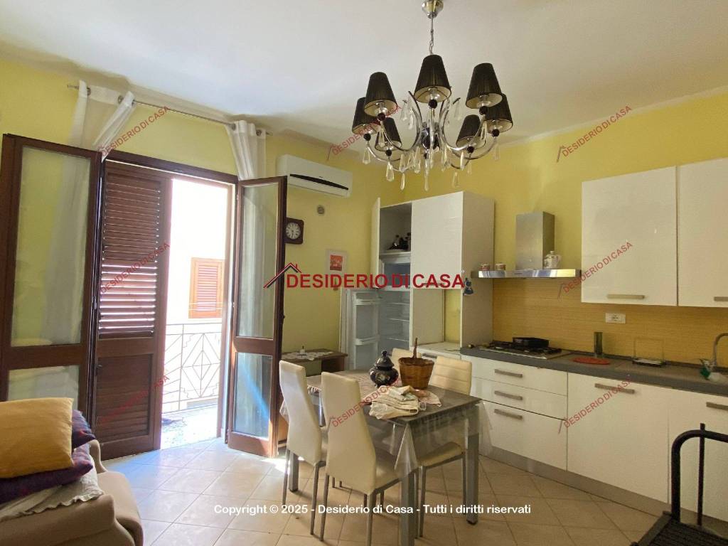 Casa indipendente a Castellammare del golfo in Via Papa Giovanni XXIII, 36 - Foto 2