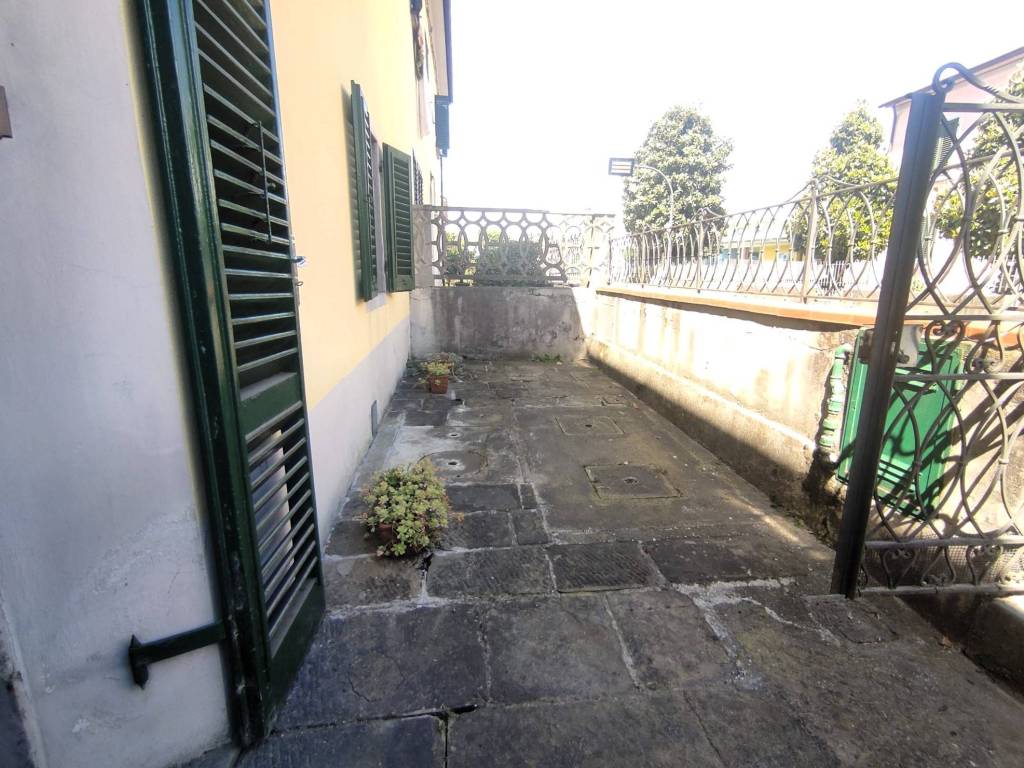 Casa indipendente a Pistoia in Strada Provinciale Pratese - Foto 2