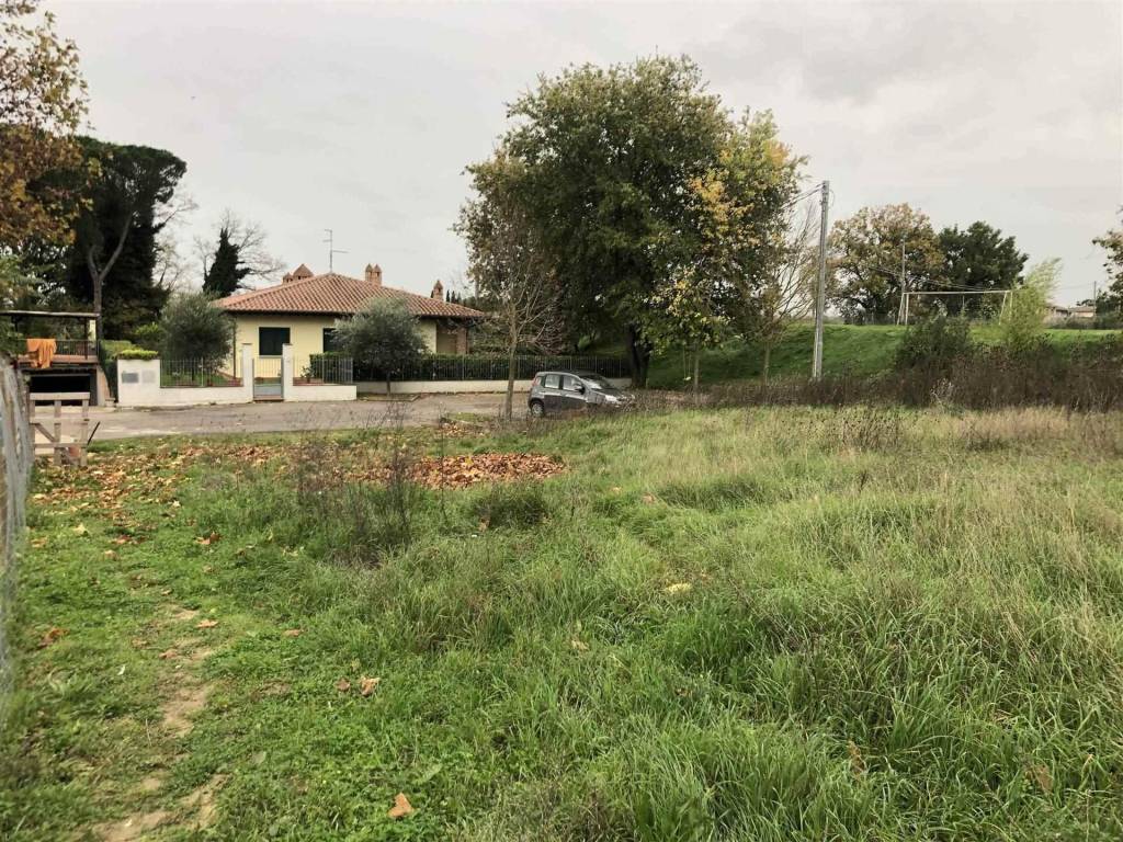 Terreno a Castiglione del lago in Pozzuolo - Foto 4