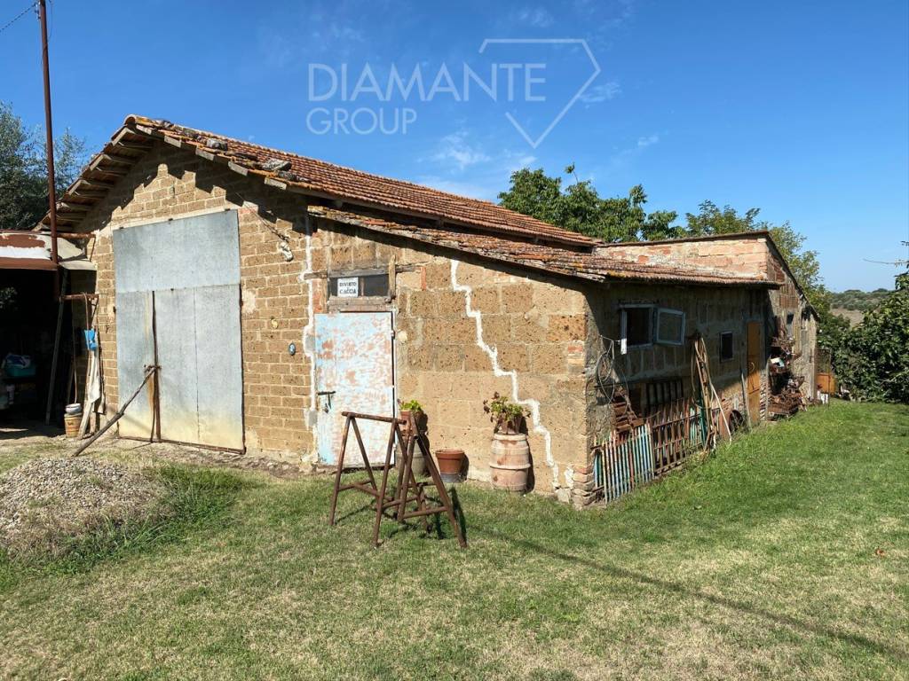 Rustico / casale a Castiglione del lago in Via Provinciale - Foto 2
