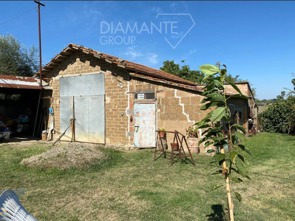 Rustico / casale a Castiglione del lago in Via Provinciale - Foto 3