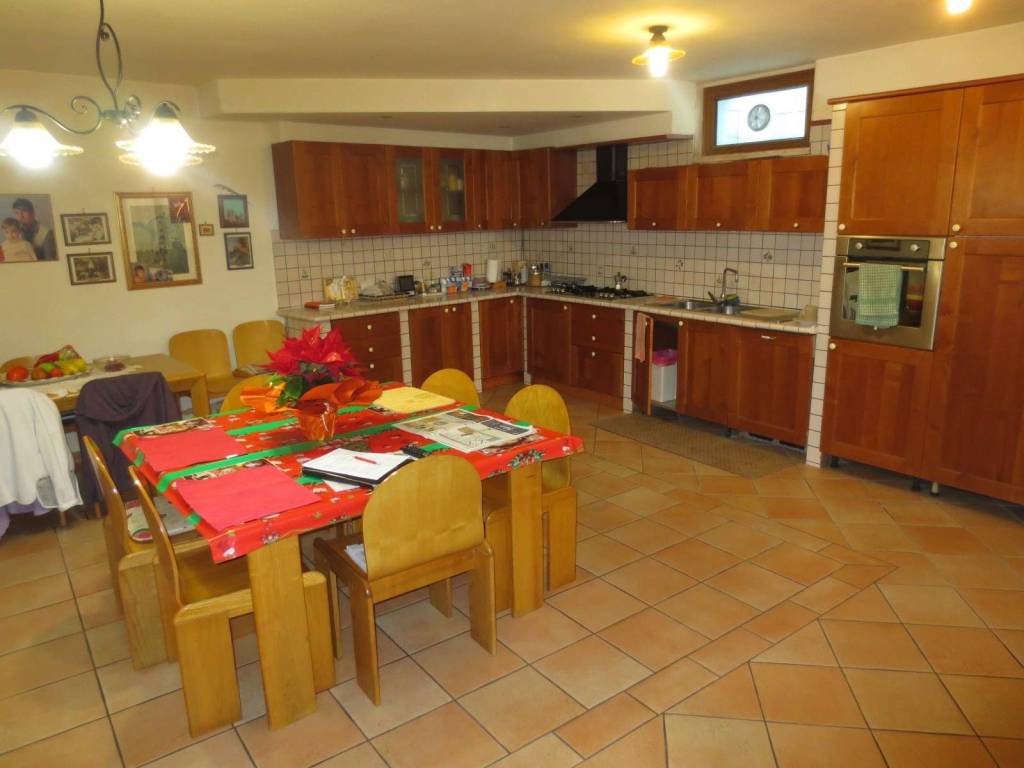 Villetta a schiera a Ascoli piceno in Via Valli di Lisciano - Foto 5