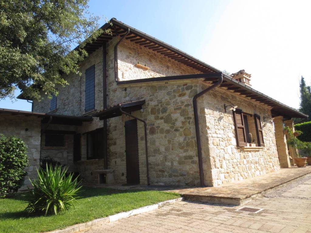 Villa a Ascoli piceno in Via Tre Ottobre - Foto 3