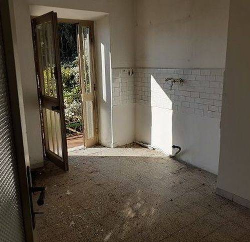 Rustico / casale a Castelnuovo di garfagnana in Via Di Monteperpoli - Foto 4