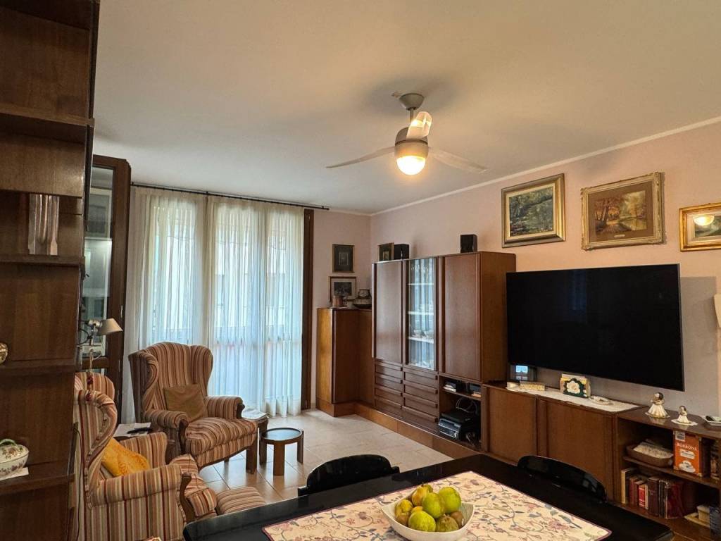Appartamento a Saronno in Via Gaudenzio Ferrari - Foto 4