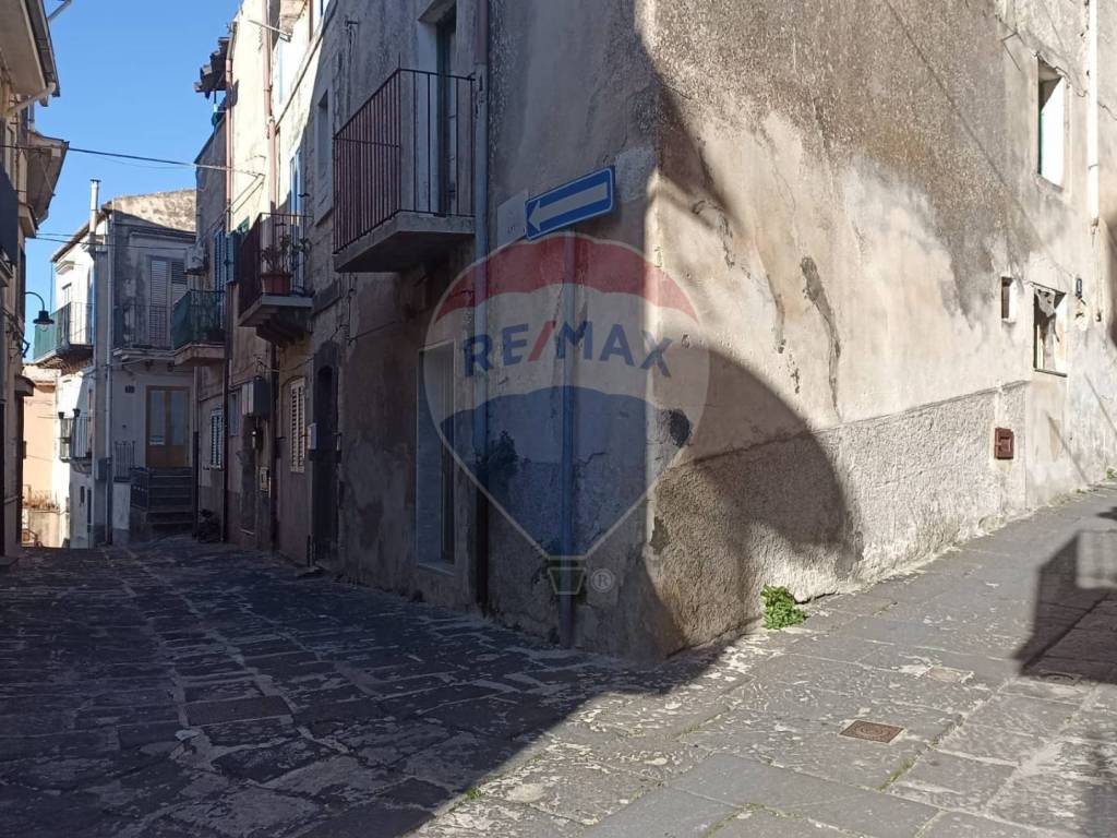 Casa indipendente a Monterosso almo in via mercato, 56 - Foto 3