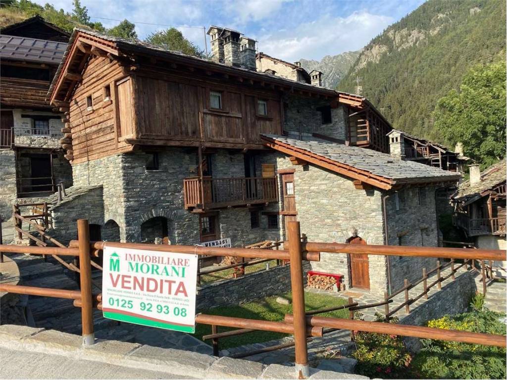 Appartamento a Brusson in Loc Graines - Foto 2