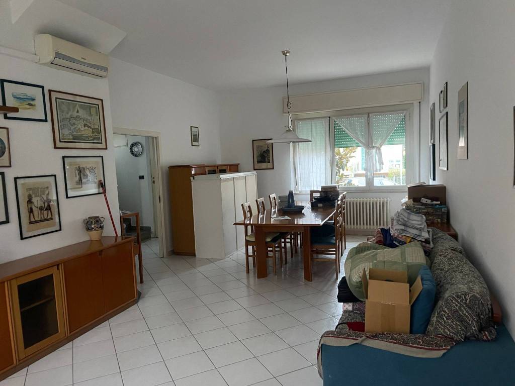 Casa indipendente a Pesaro in Via Palmiro Togliatti - Foto 4