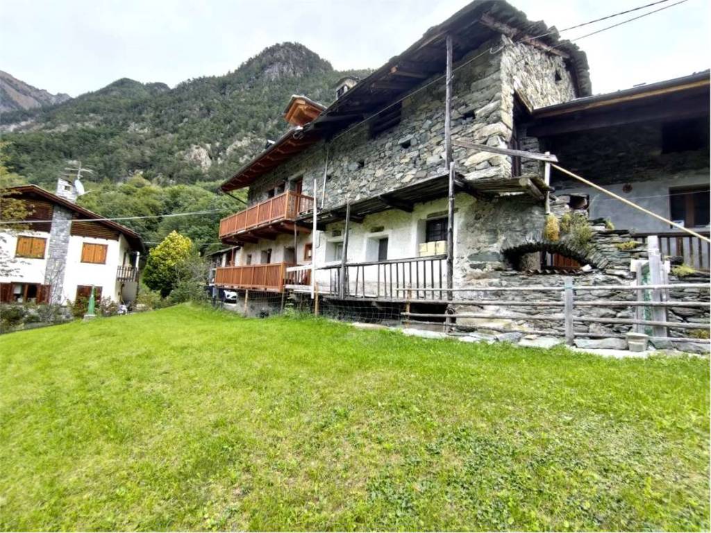 Rustico / casale a Challand-saint-anselme - Foto 2