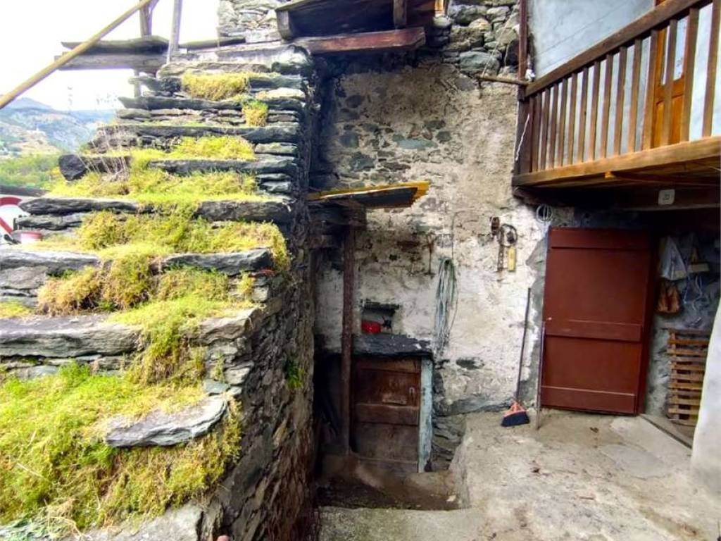 Rustico / casale a Challand-saint-anselme - Foto 3