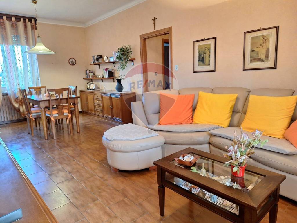 Appartamento a Fagnano olona in Via Sacro Monte - Foto 3
