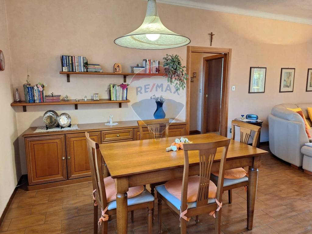 Appartamento a Fagnano olona in Via Sacro Monte - Foto 4