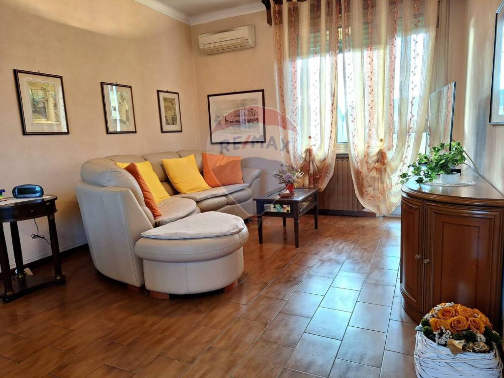 Appartamento a Fagnano olona in Via Sacro Monte - Foto 5