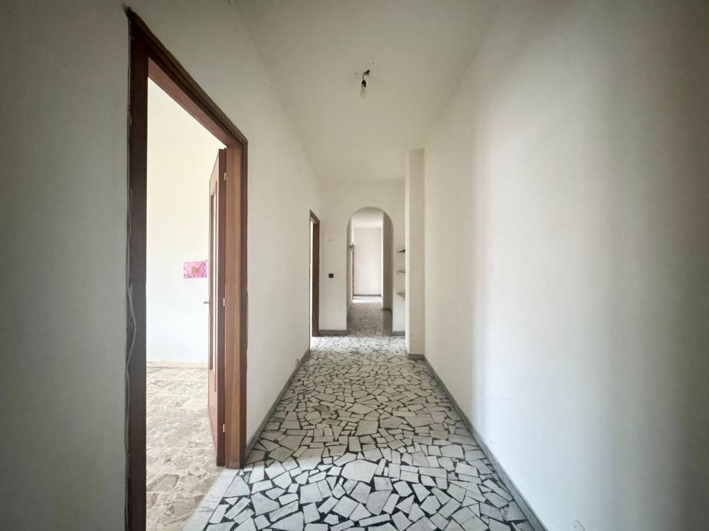Appartamento a Acqui terme in Via Francesco Crispi, 47 - Foto 2