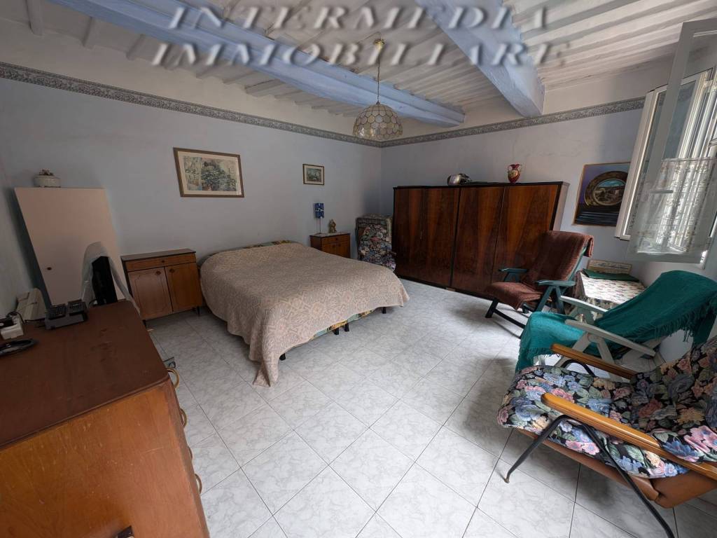 Appartamento a Montevarchi in Via Poggio Bracciolini - Foto 4