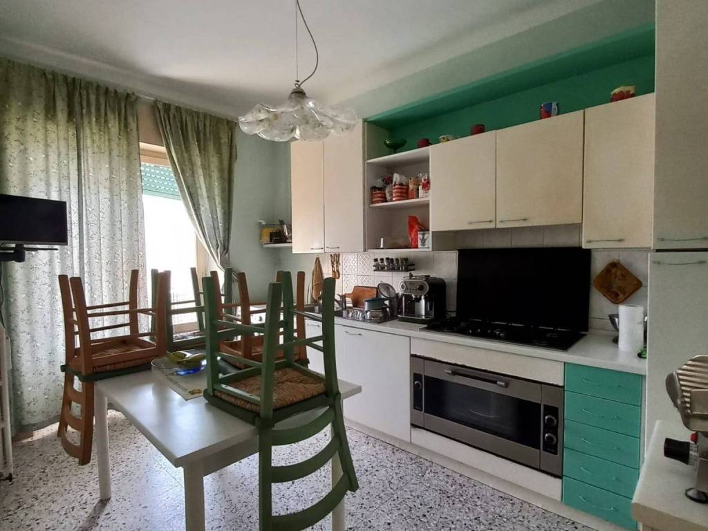 Appartamento a Montottone in Piazza Mario Cifala, 8 - Foto 2