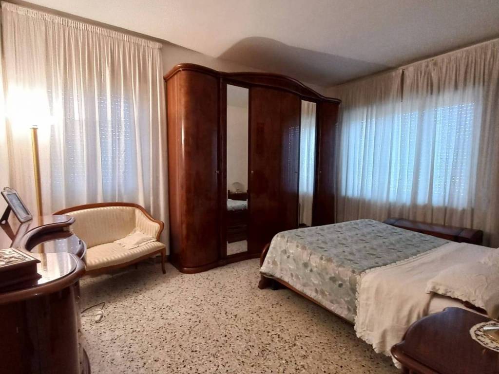 Appartamento a Montottone in Piazza Mario Cifala, 8 - Foto 4