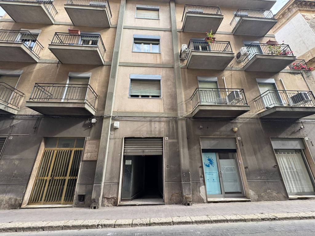 Immobile a Caltanissetta in Corso Vittorio Emanuele, 18 - Foto 2