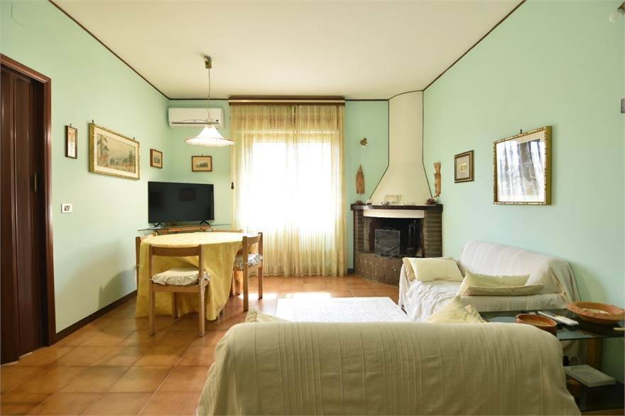 Appartamento a Capodimonte in Strada Piansano, 21 - Foto 2