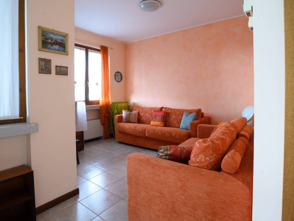 Appartamento a Desenzano del garda in Via Giulio Cesare, 28 - Foto 3