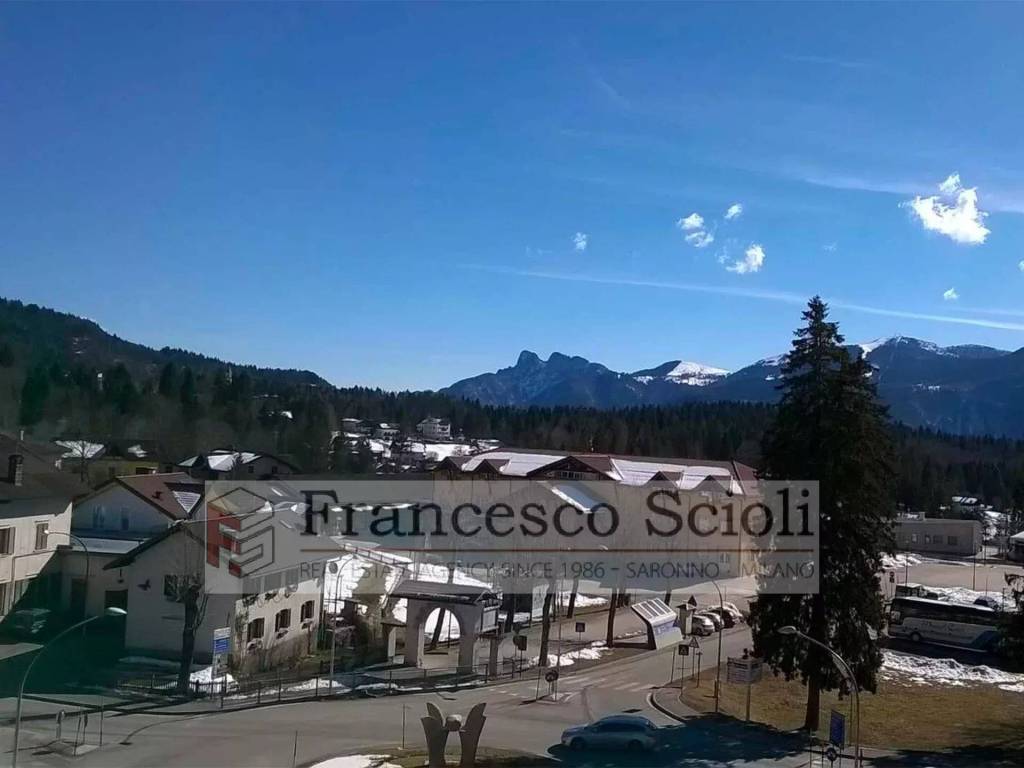 Appartamento a Lavarone in Frazione Gionghi 114, - Foto 2