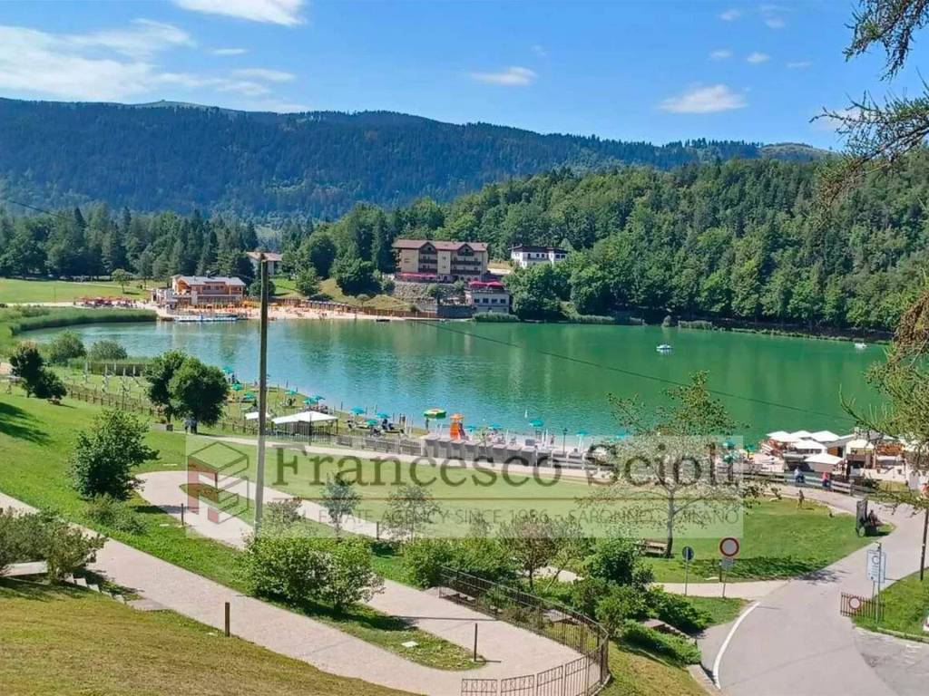 Appartamento a Lavarone in Frazione Gionghi 114, - Foto 3