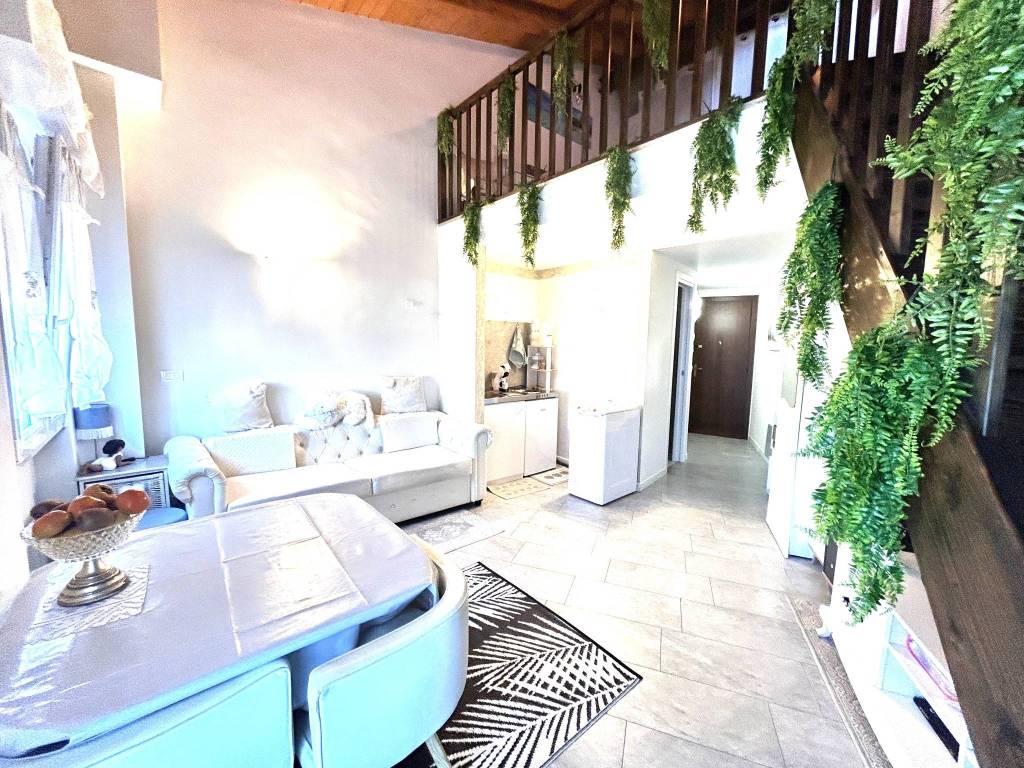 Appartamento a Sirmione in Via Alfonso La Marmora - Foto 2