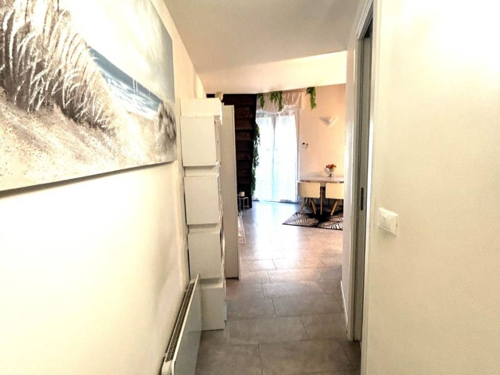 Appartamento a Sirmione in Via Alfonso La Marmora - Foto 5