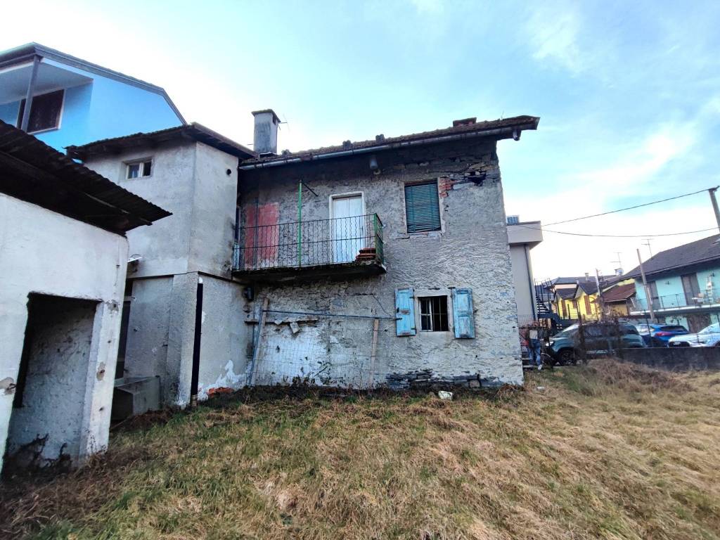 Casa indipendente a Domodossola in Via Zara, 7 - Foto 2