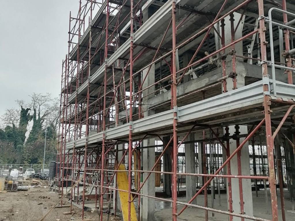 Appartamento a Caronno pertusella in Via Monte Generoso, 389 - Foto 5