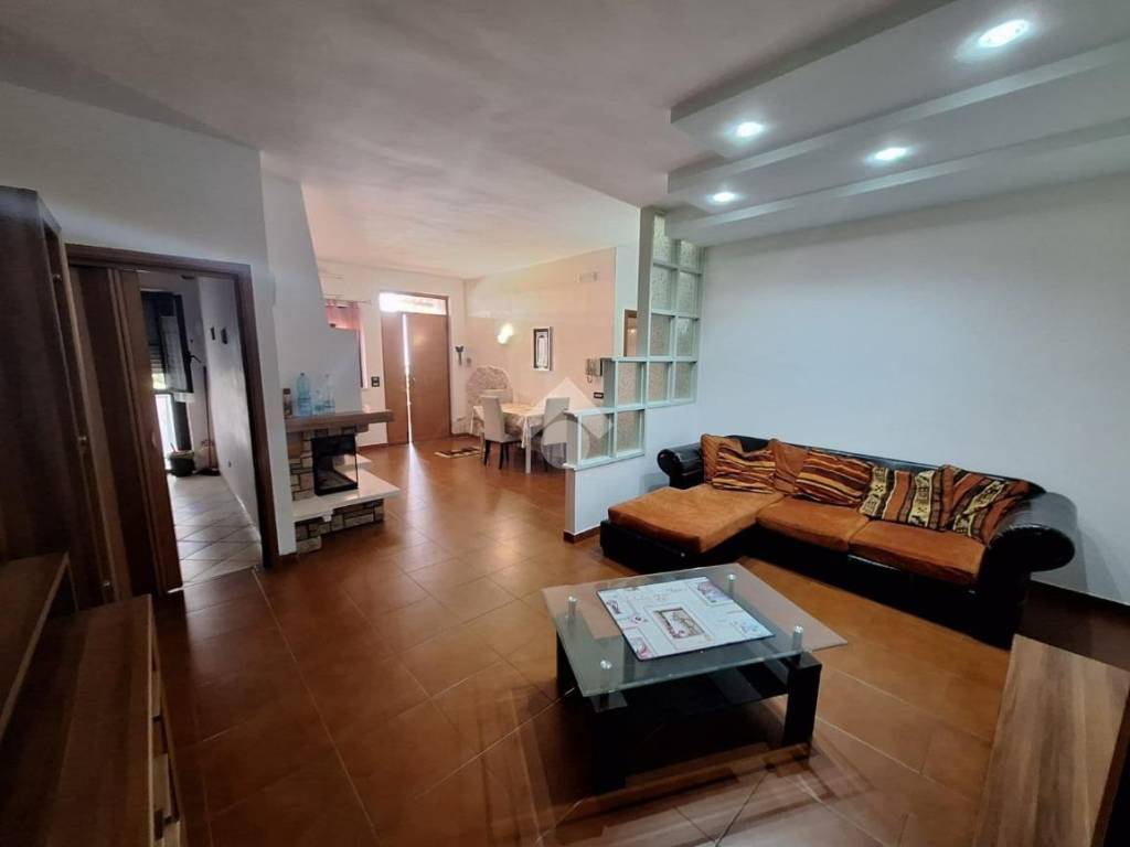 Appartamento a Cassano delle murge in Via lorenzo pepe, 8 - Foto 2