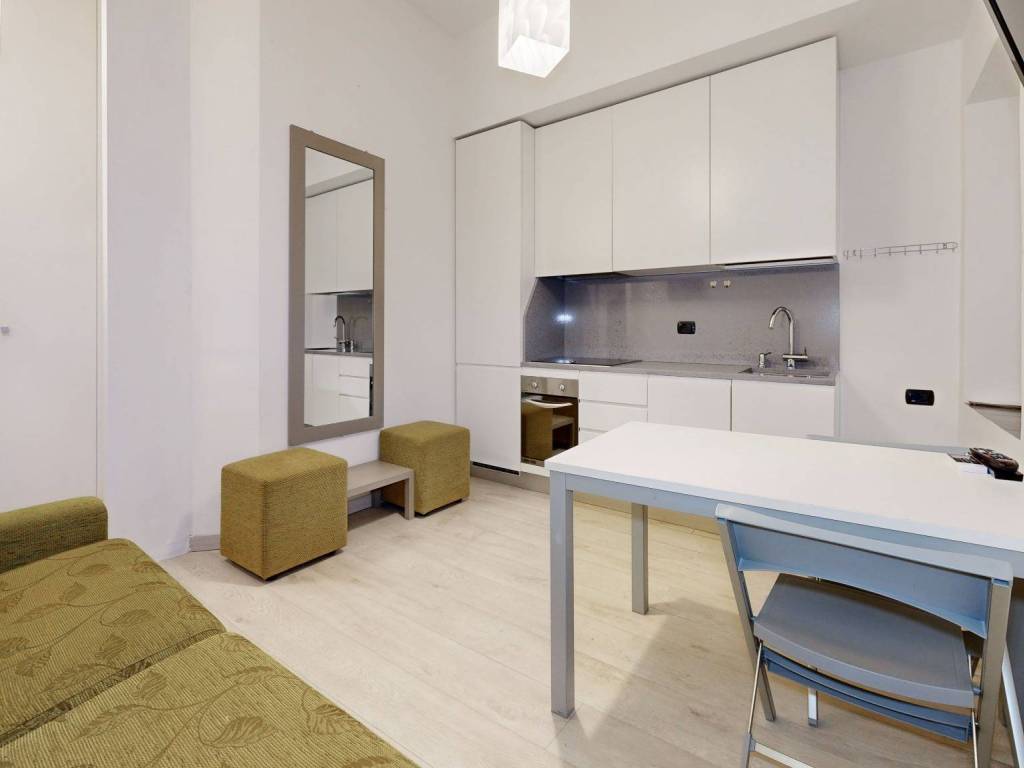 Appartamento a Milano in Via Luigi Canonica - Foto 3