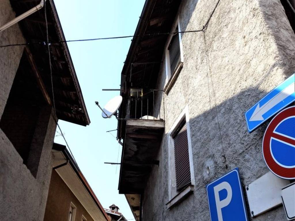 Villa a Luino in VIA DEI LORI, 1 - Foto 5