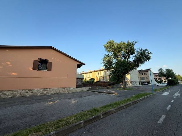 Villetta a schiera a Brescia in Via Raffaello - Foto 5