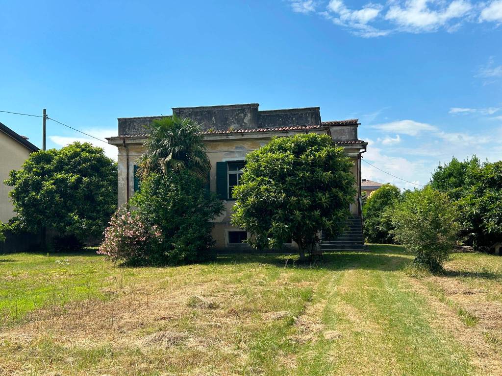 Villa a Gradisca d'isonzo in Viale Trieste, 112 - Foto 4