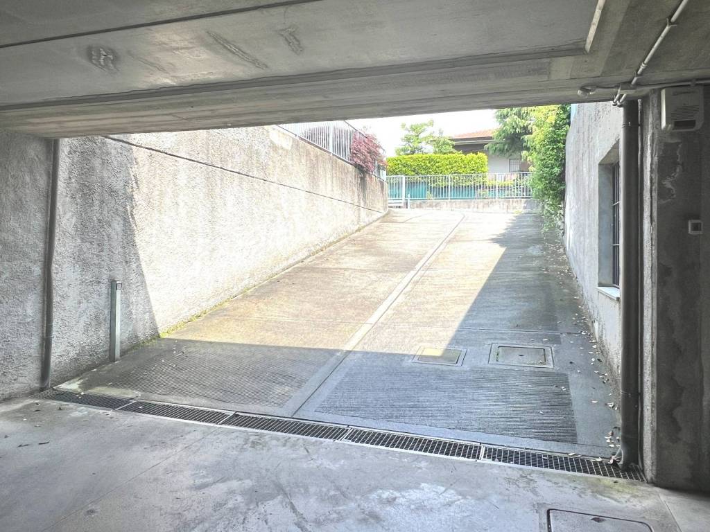 Box / garage a Monticello brianza in Via Grazia Deledda - Foto 3