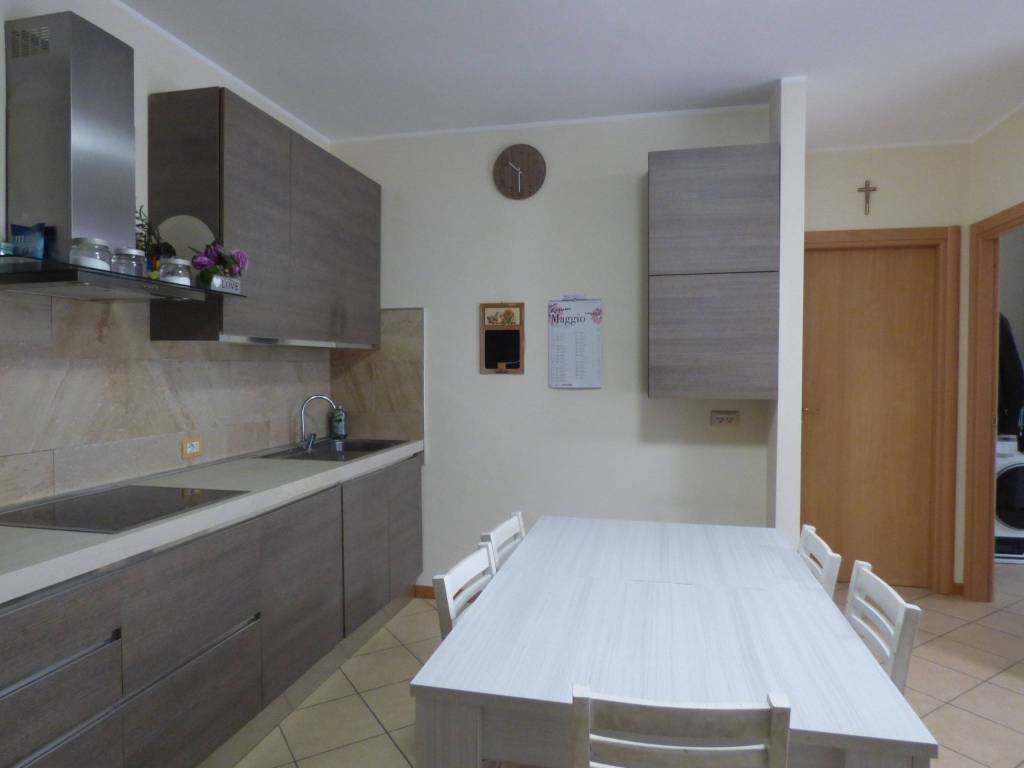 Appartamento a Cassolnovo in Via Naviglietto - Foto 5