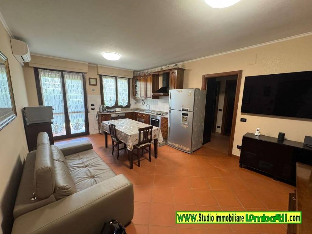 Appartamento a Montemurlo in Via Ancona - Foto 2