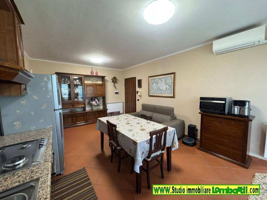 Appartamento a Montemurlo in Via Ancona - Foto 3
