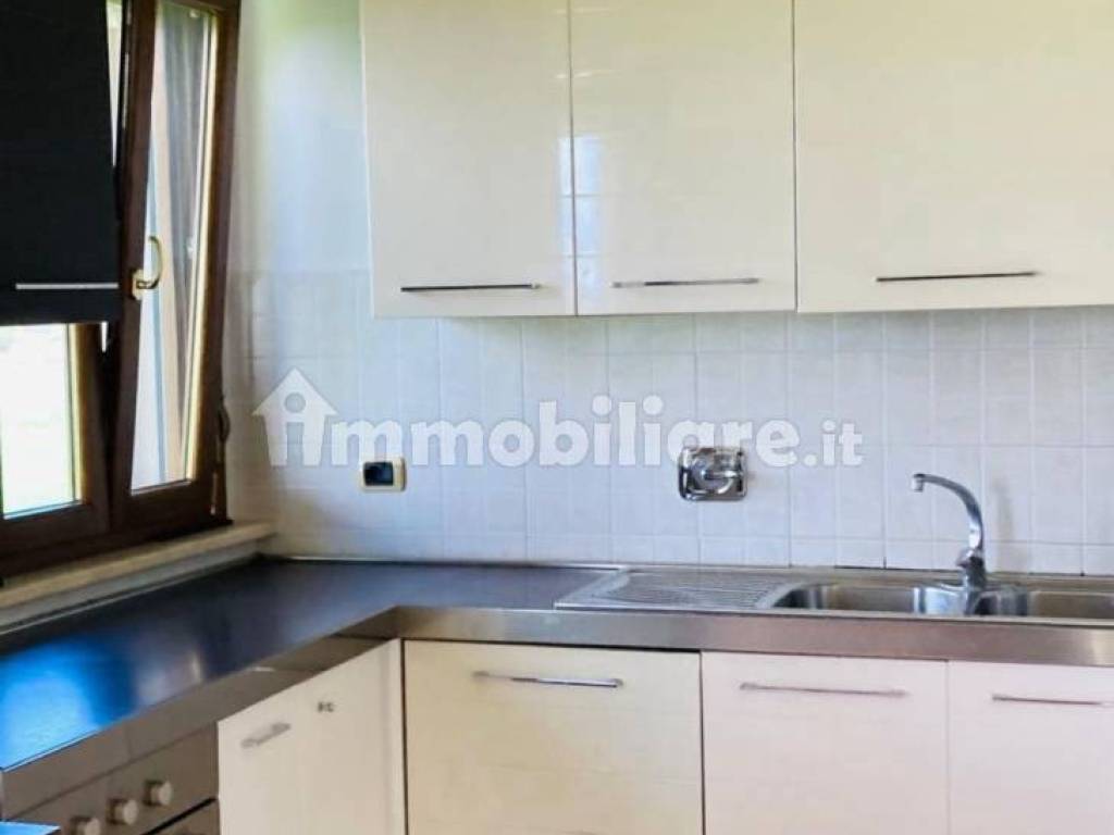 Appartamento a Bastia umbra in Via XXV Aprile, 1 - Foto 3