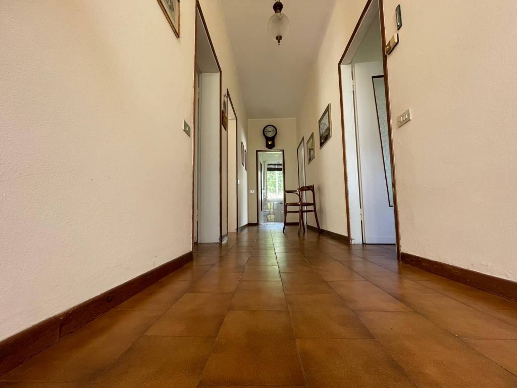 Villa a Valmadrera in Via Torquato Tasso, 25 - Foto 4