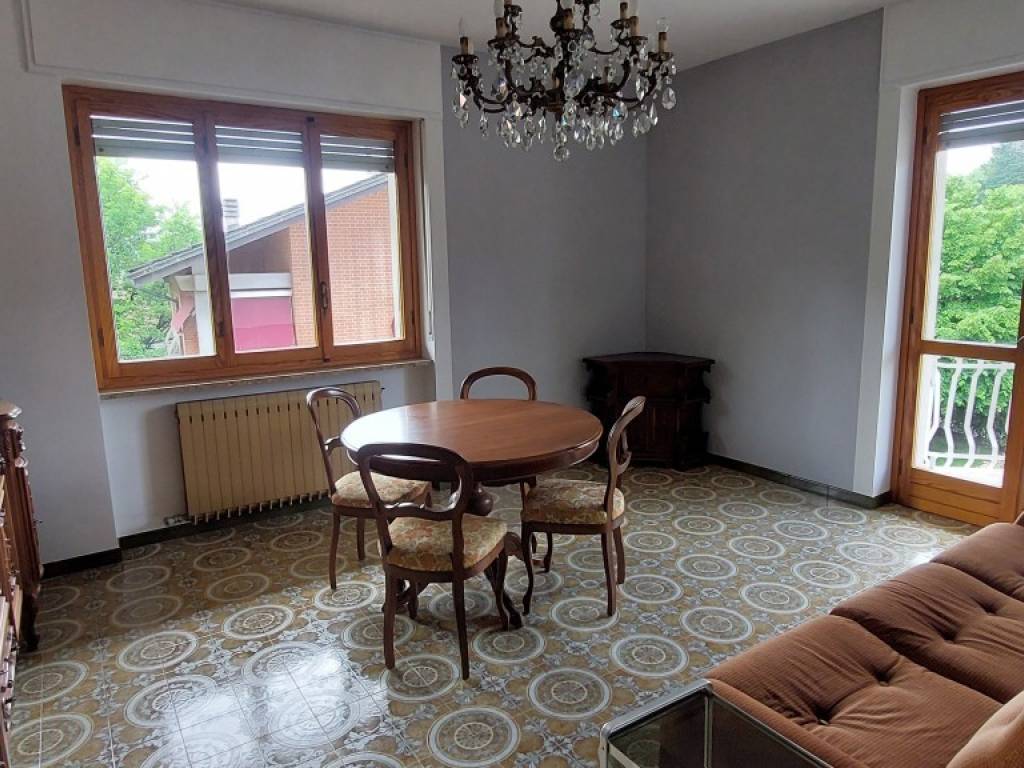 Appartamento a Monforte d'alba in Via Roddino - Foto 3