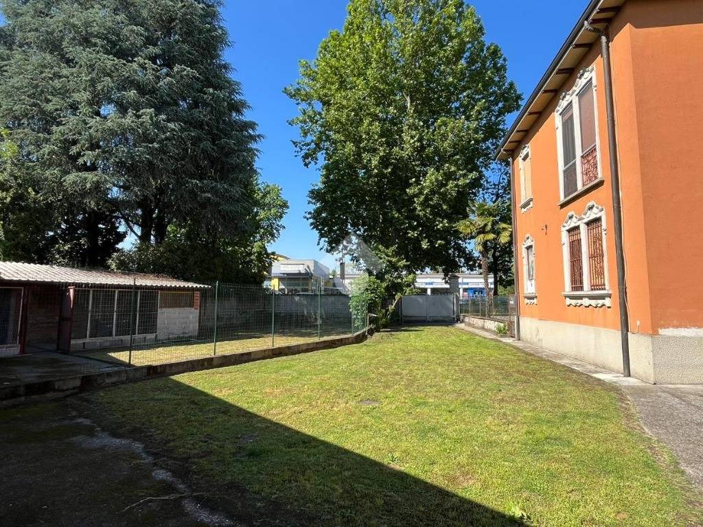 Villa a Lodi in Viale Milano, 35 - Foto 2