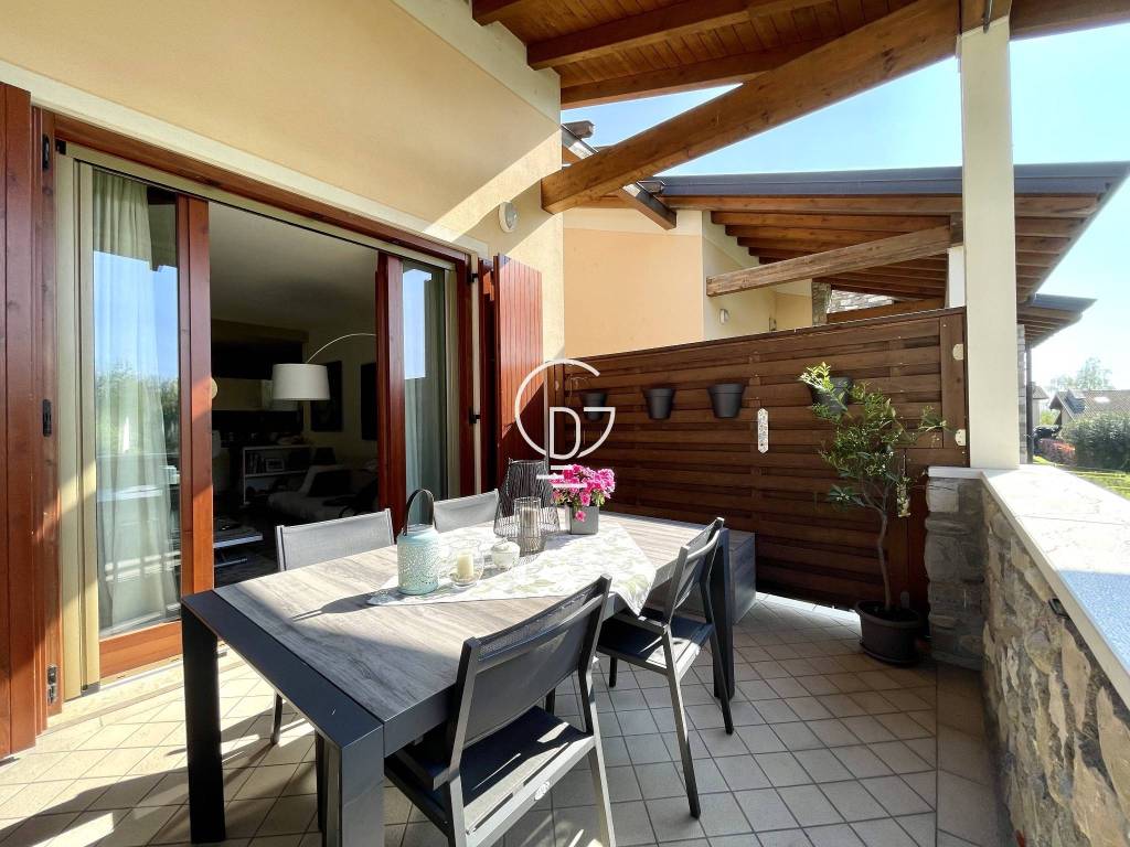 Appartamento a Desenzano del garda in Via Pratomaggiore - Foto 2