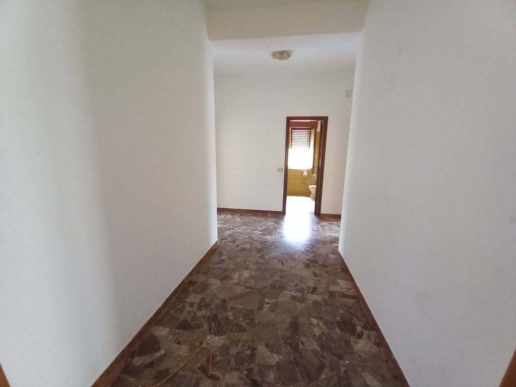 Appartamento a Catanzaro in Viale Magna Grecia - Foto 4