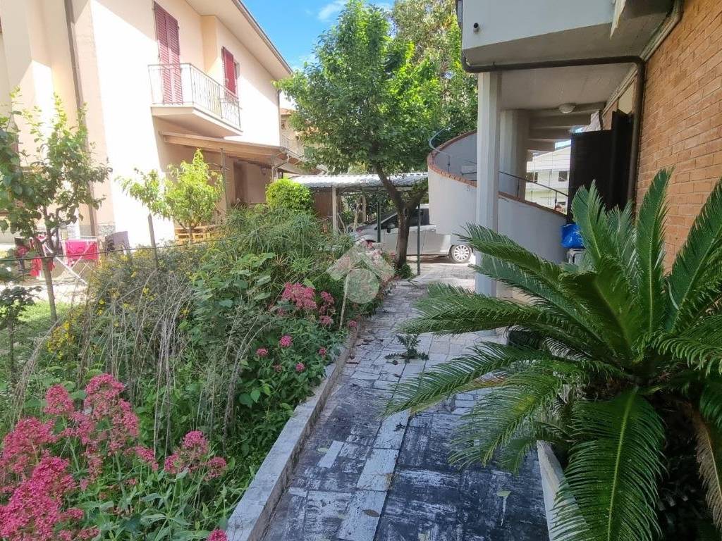 Appartamento a Castel di lama in Via benvenuto cellini, 1 - Foto 2