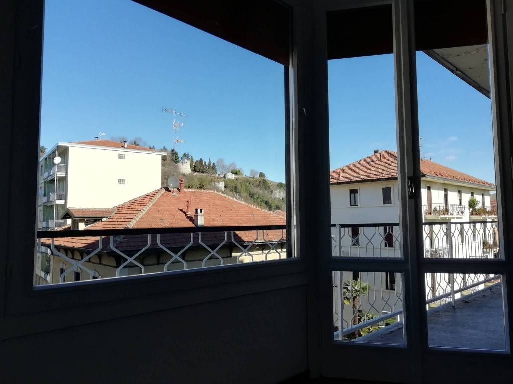 Appartamento a Arona in Via Martiri della Libertà, 14 - Foto 2