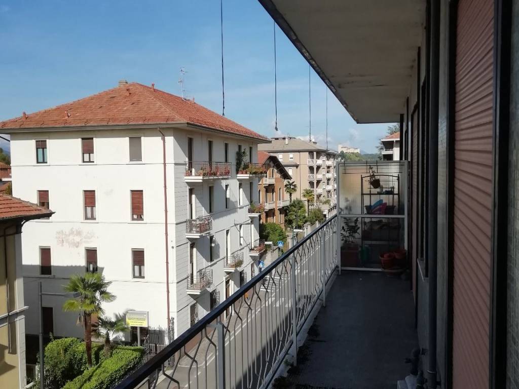 Appartamento a Arona in Via Martiri della Libertà, 14 - Foto 3