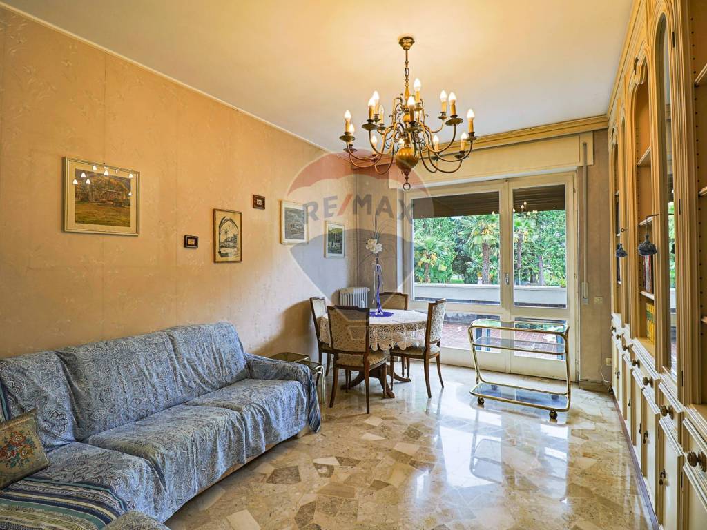 Appartamento a Luino in Via XV Agosto, 46 - Foto 4